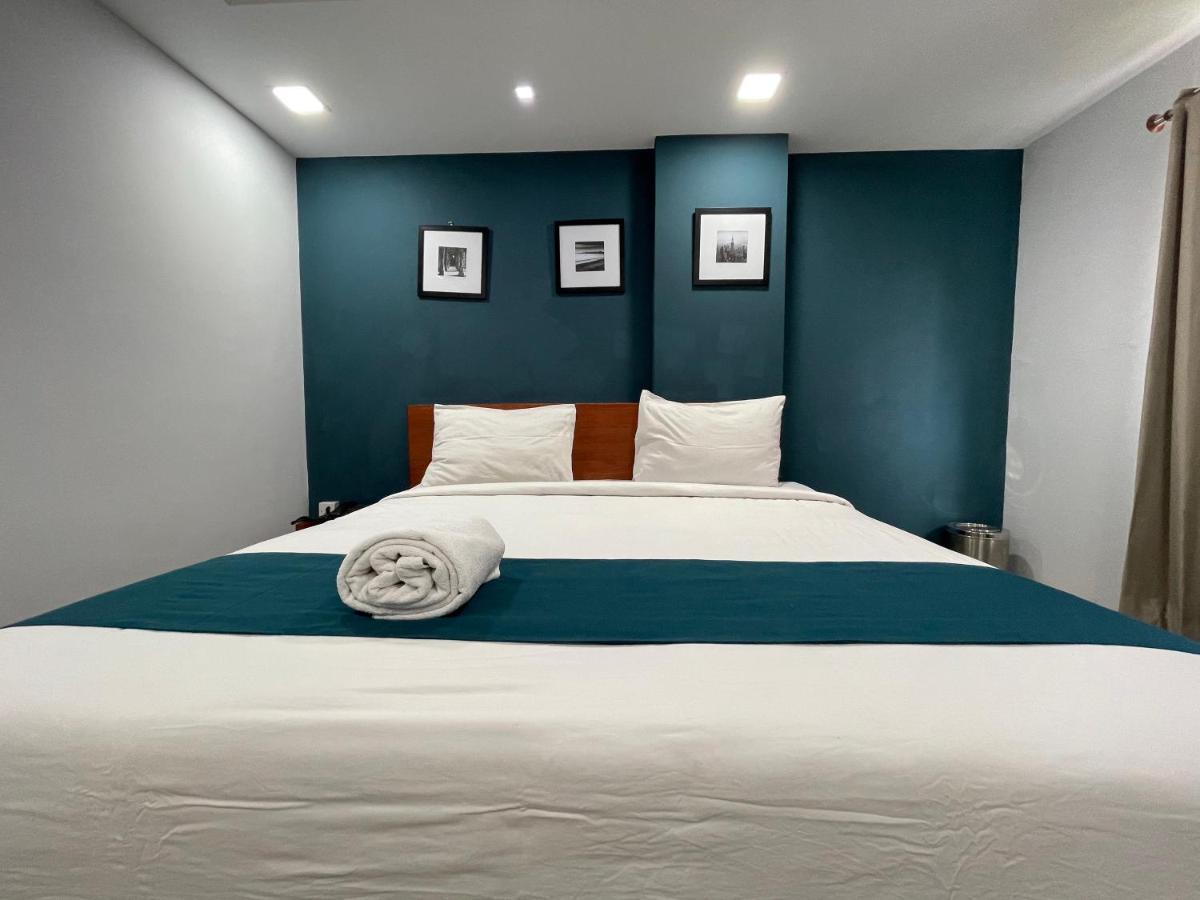The Reach Hotel Kochi Екстериор снимка