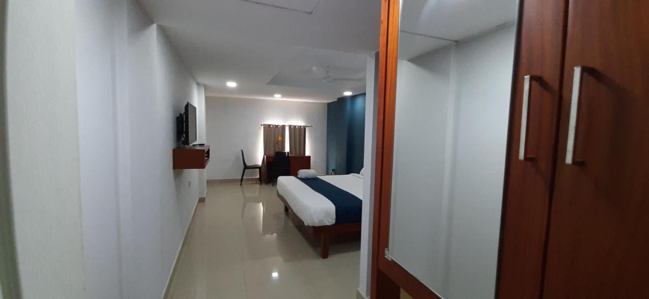 The Reach Hotel Kochi Екстериор снимка