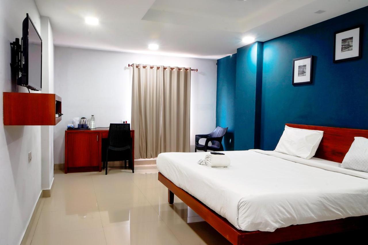The Reach Hotel Kochi Екстериор снимка